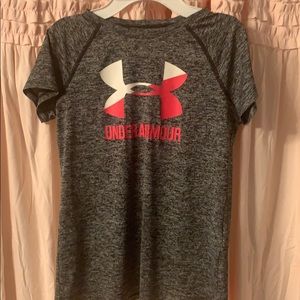 Girls Under Armour tee!